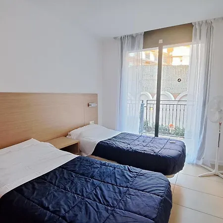 Apartment 2-bedroom In Center *