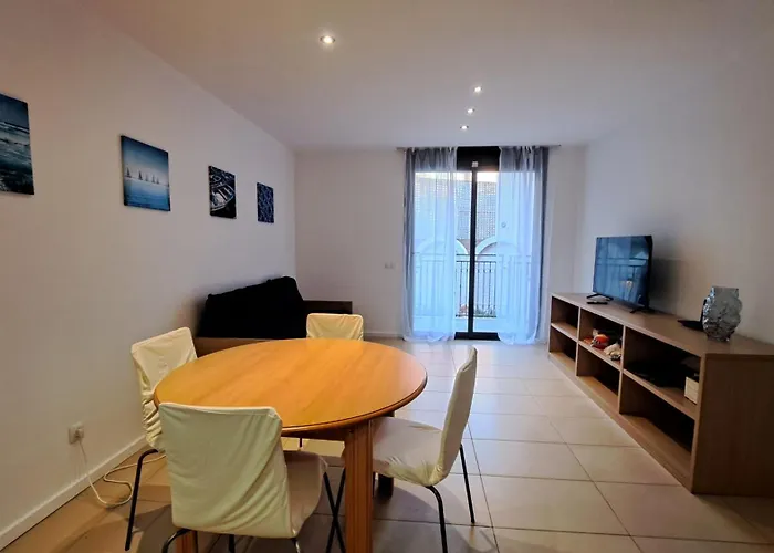 شقة 2-bedroom In Center