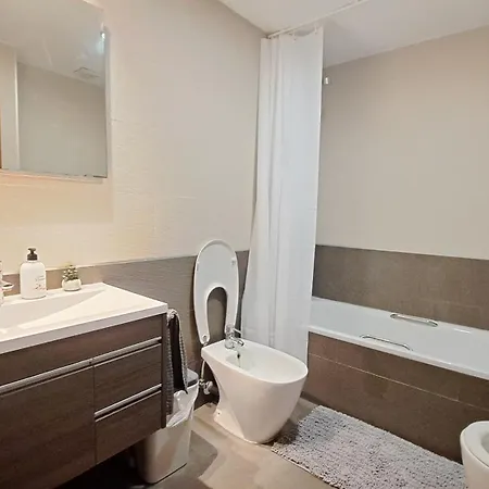 Apartmán 2-bedroom In Center